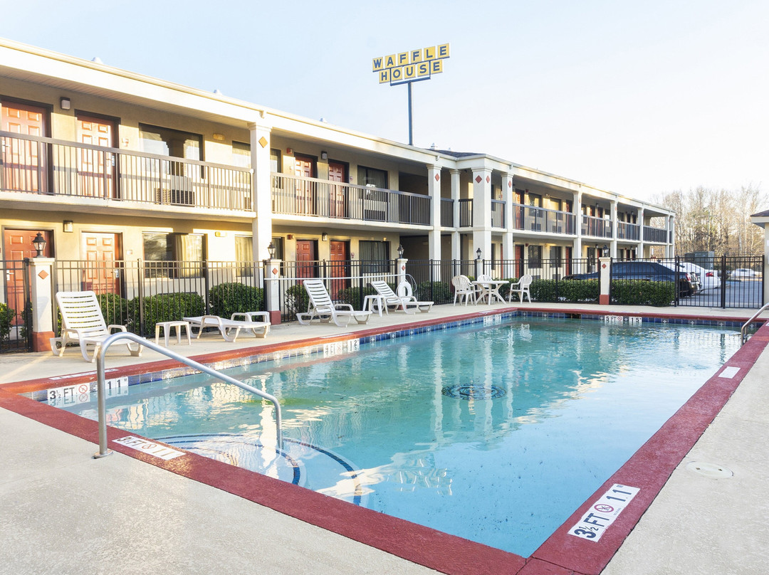 阿代尔斯维尔戴斯酒店主图