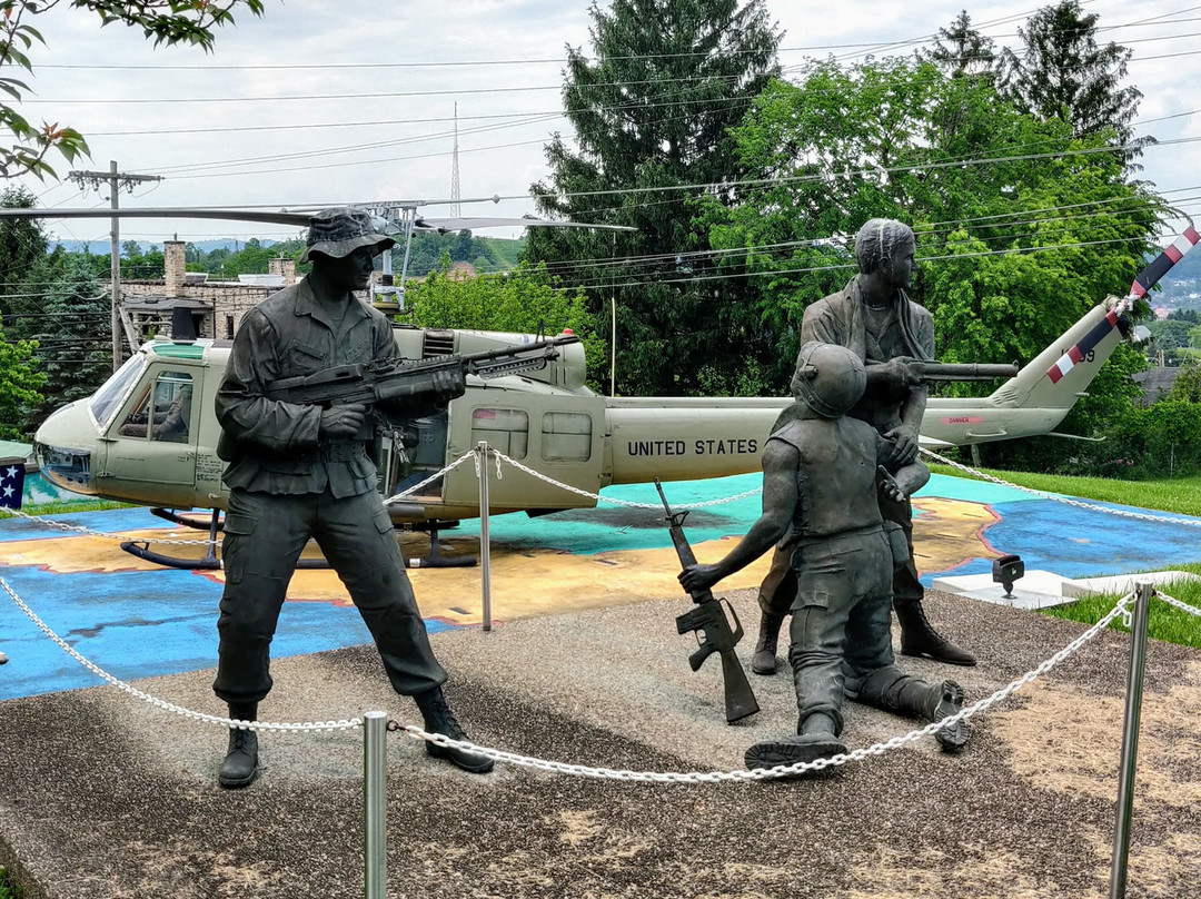 Marion County Vietnam Memorial-Fairmont必去景点