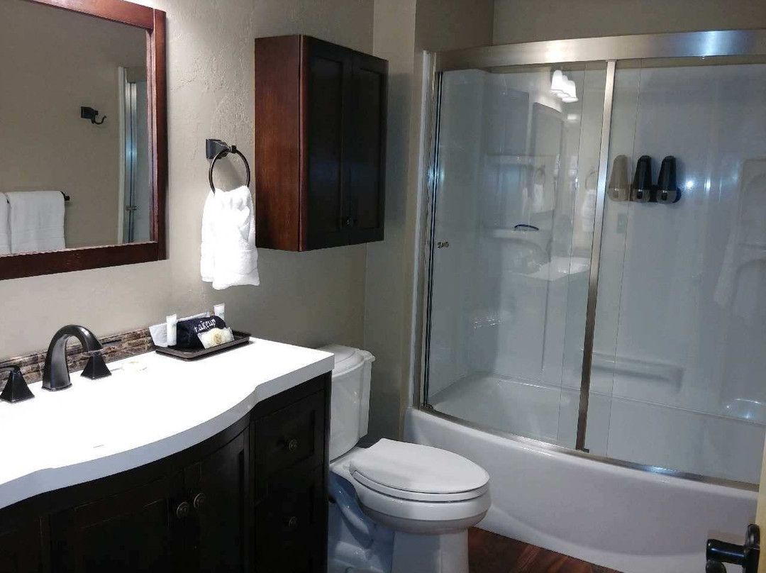 Silver Horseshoe Inn主图