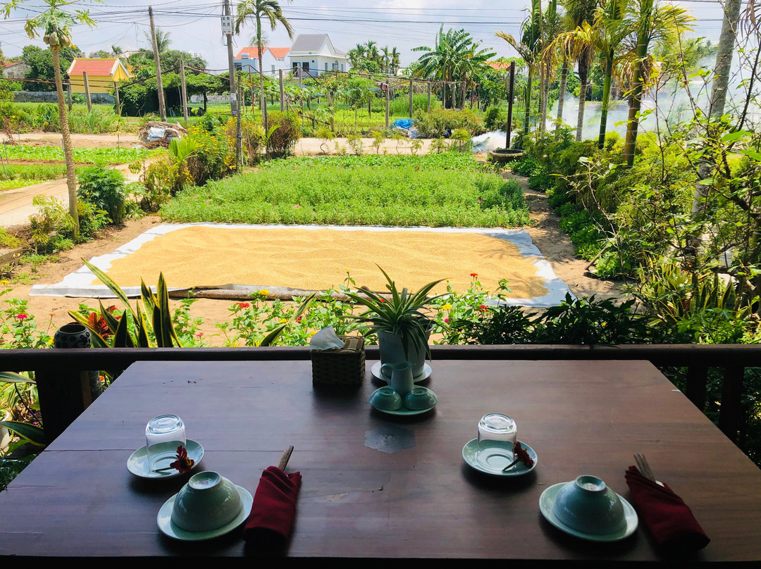 Tra Que Garden Cooking Class & Restaurant