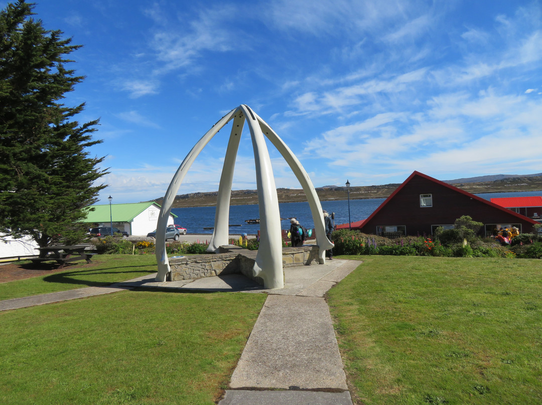 Whalebone Arch-Stanley必去景点