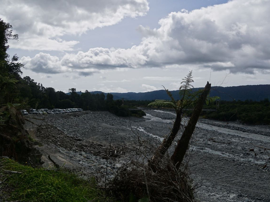 Moraine Walk-福克斯冰川必去景点