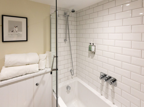 多格和古恩旅馆主图