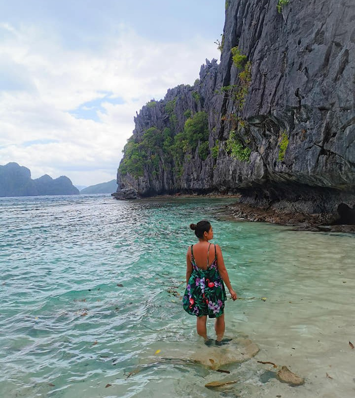 Payong-Payong Beach景点图片