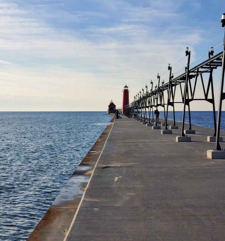 Grand Haven Lighthouse and Pier-格兰德黑文必去景点