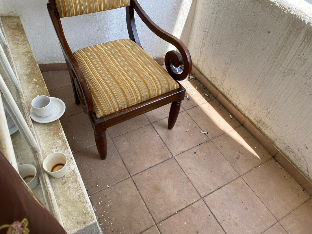 Yoho Beach De Saram Place主图