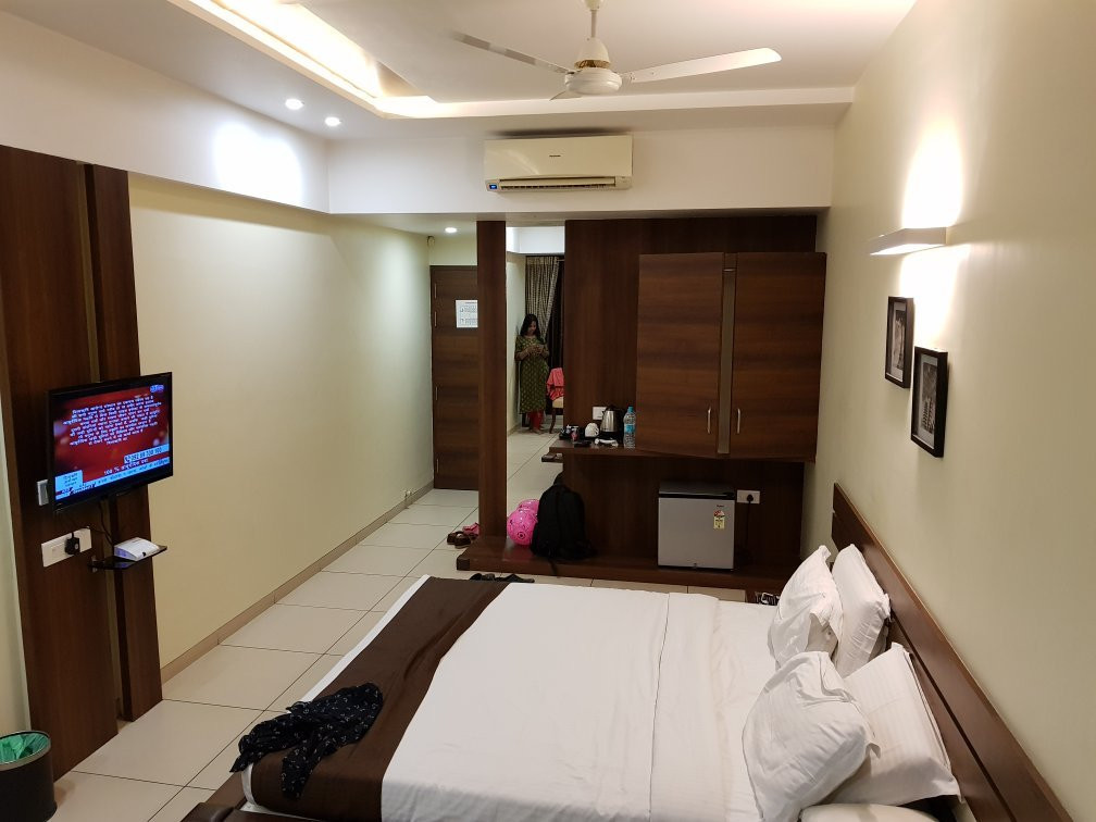 Hotel 3 Leaves主图