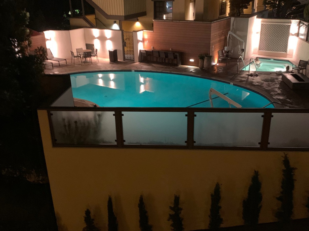 阿夫雷戈酒店主图