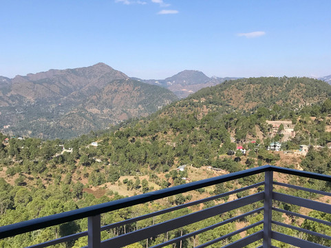 堪尼加度假酒店主图