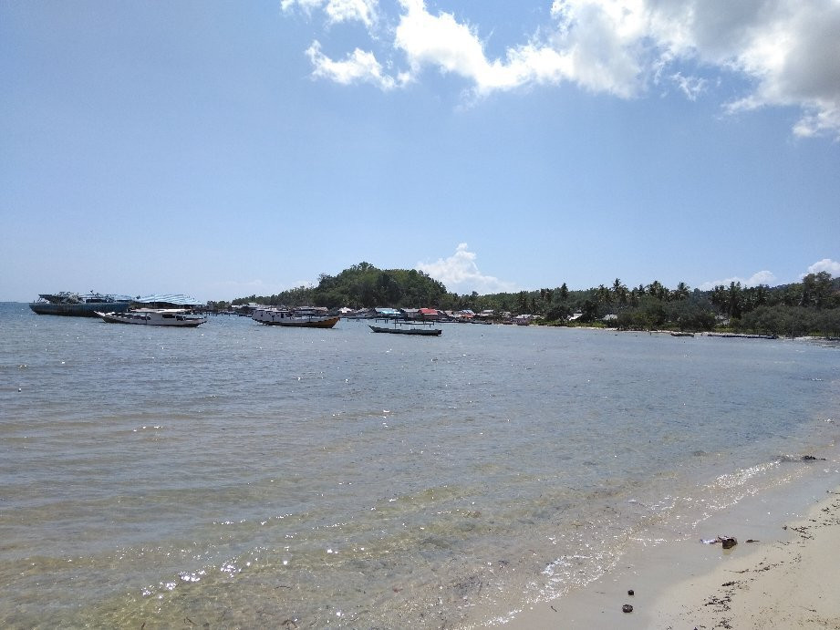 Nambo Beach景点图片