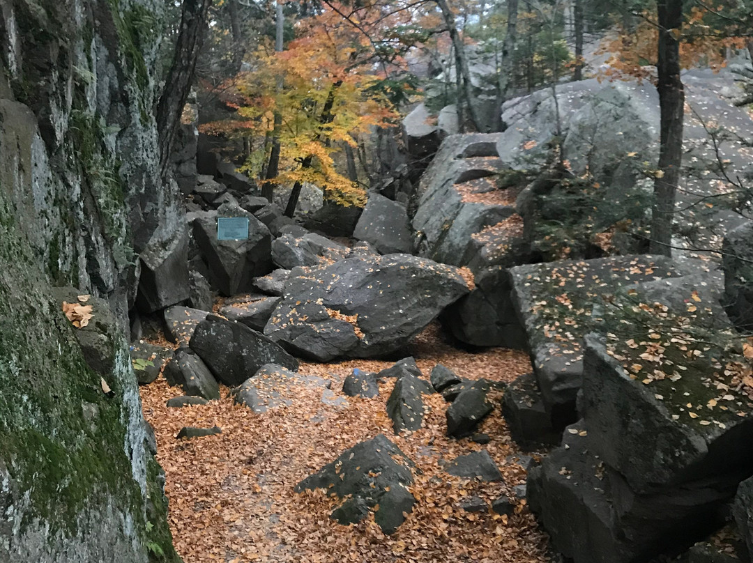 Purgatory Chasm State Reservation-Sutton必去景点