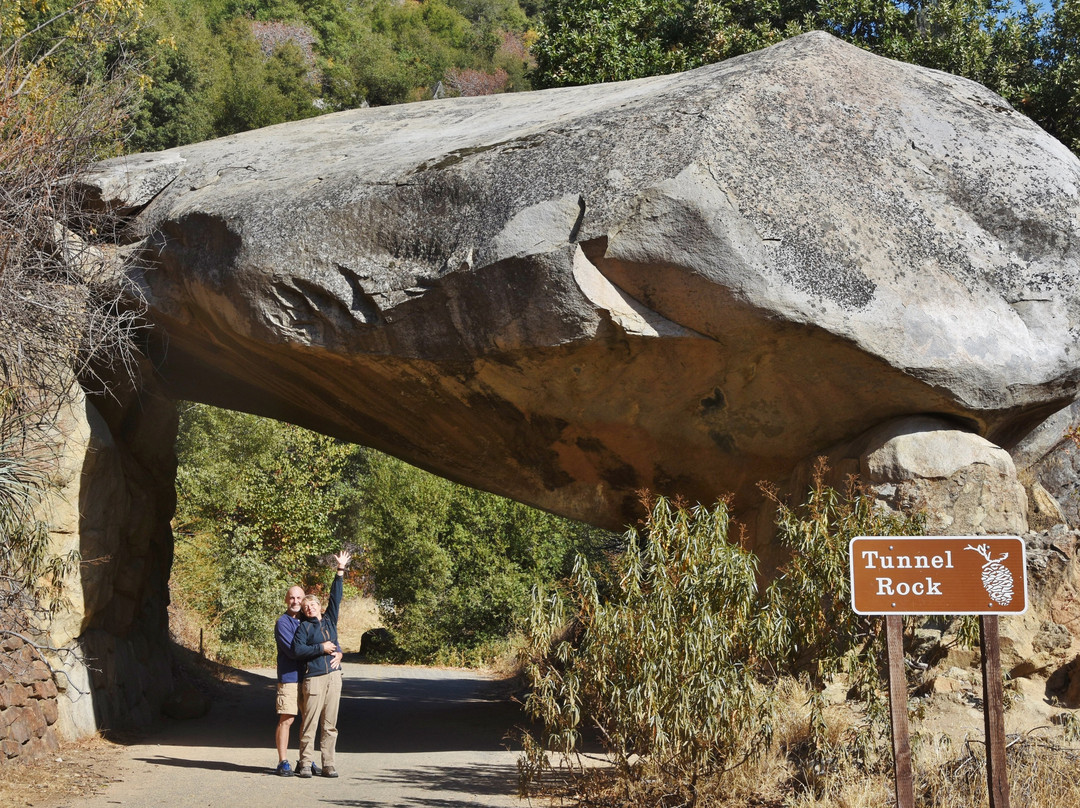 Tunnel Rock-红杉&国王峡谷国家公园必去景点