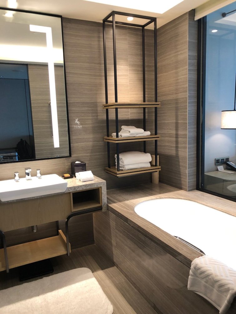 深圳龙华希尔顿逸林酒店-浴室