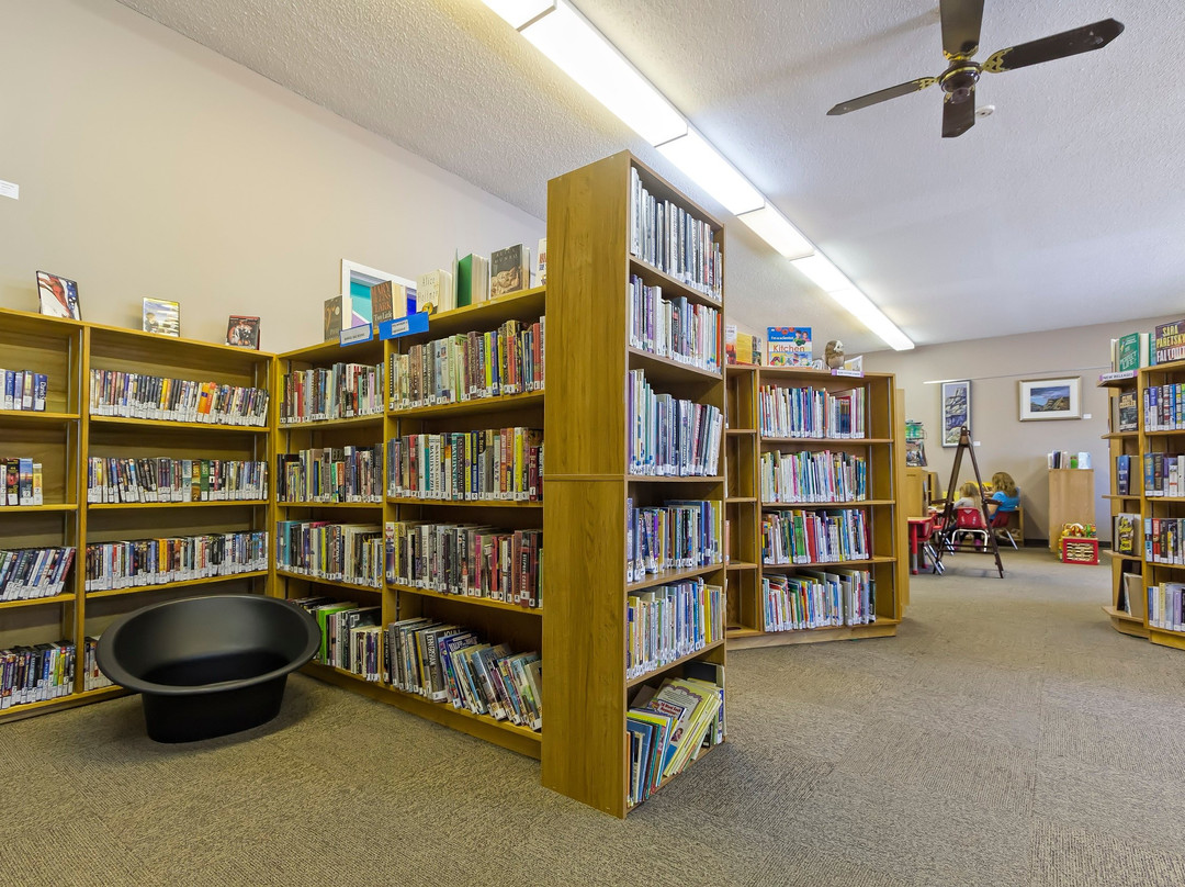 Duchess & District Public Library-Duchess必去景点