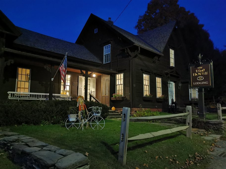 The 1860 House Inn & Rental Home主图