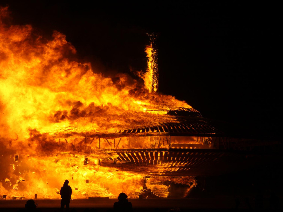 Gerlach旅游景点-火人节