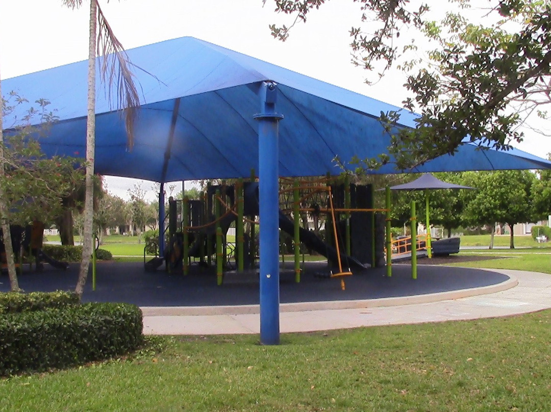 韦斯顿旅游景点-Emerald Estates Park