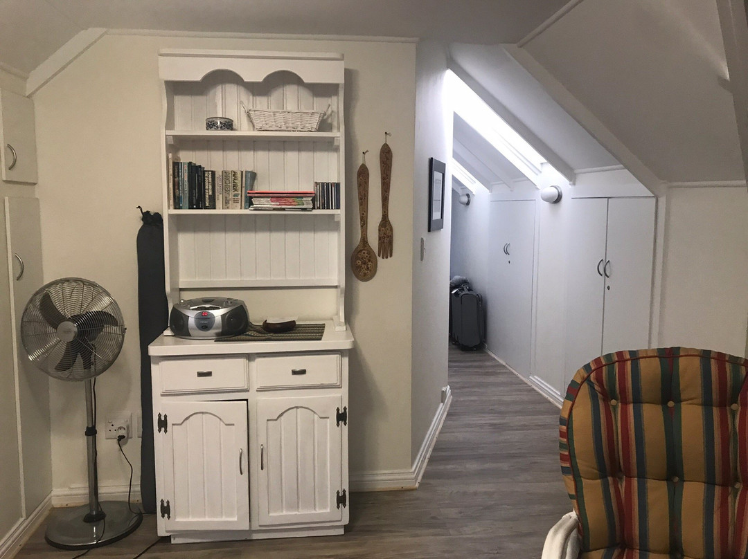 Beside Still Waters主图