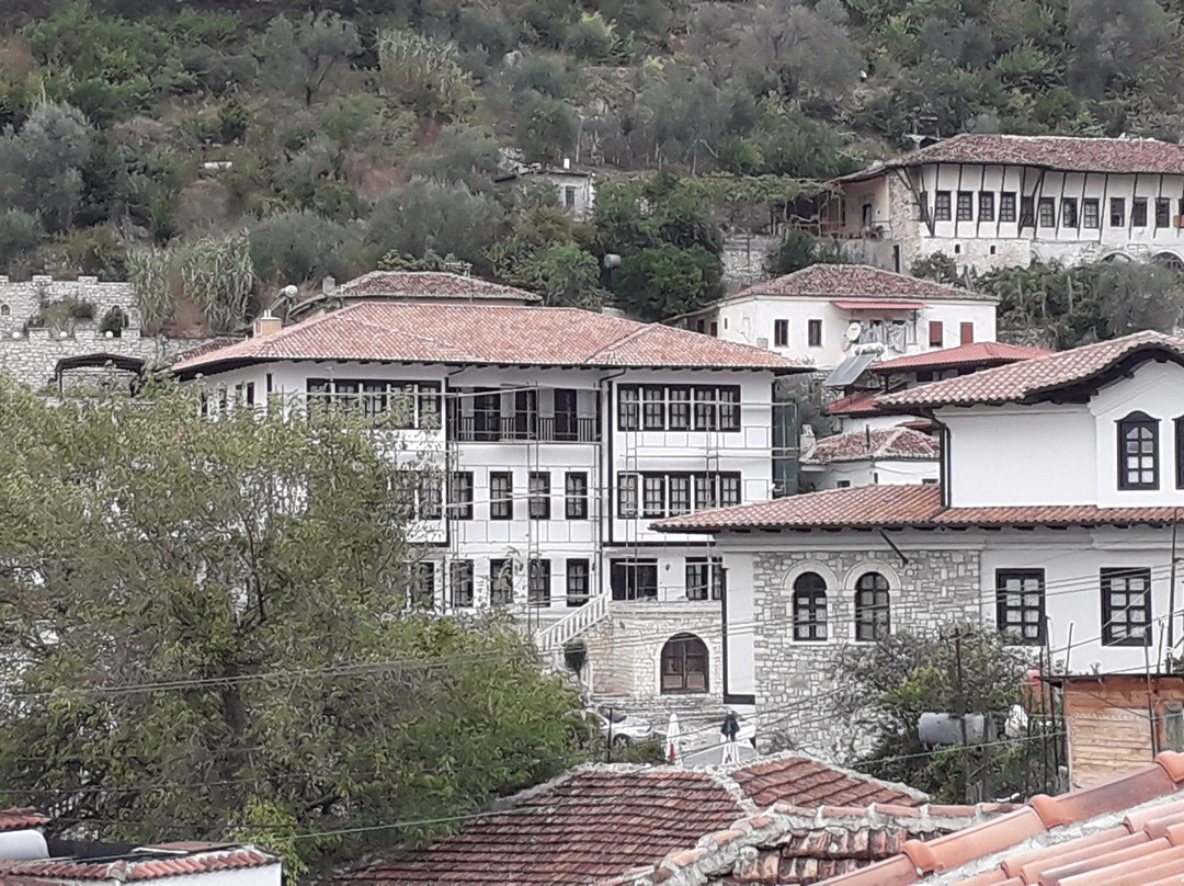 阿尔本埃勒兹旅馆