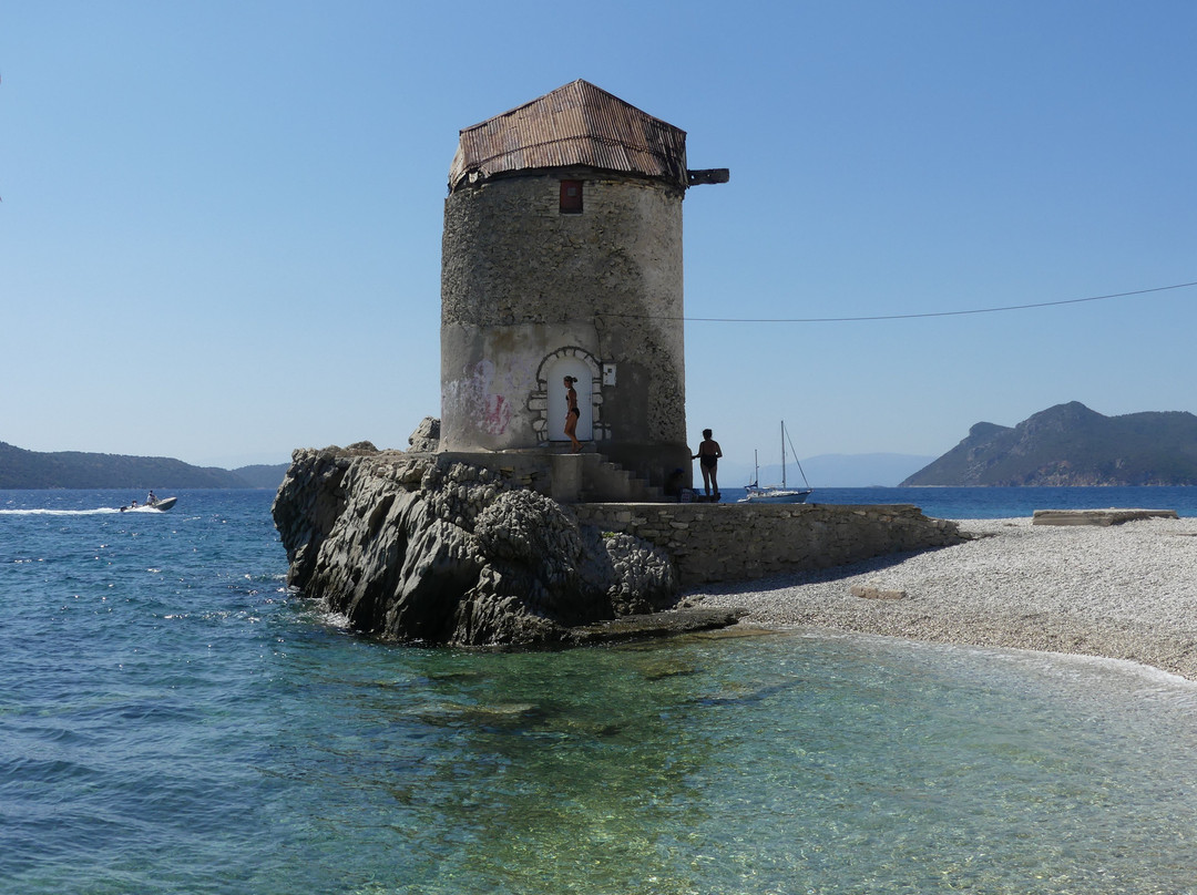 Agrapidia-Kalamos必去景点