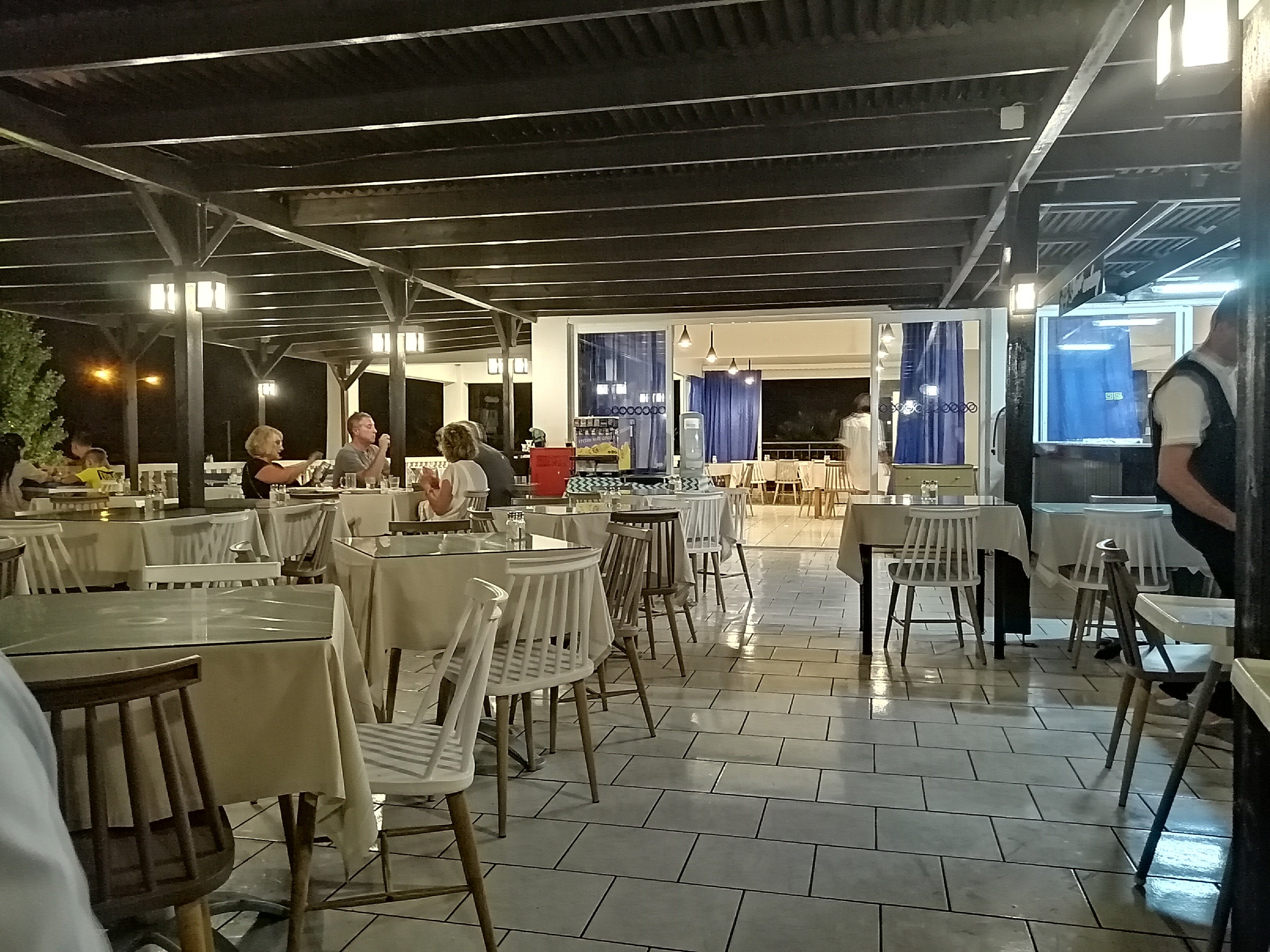 Lardos Bay Hotel-餐饮