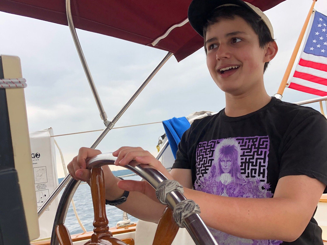 Sailing Yacht Scout - Day Tours-特拉弗斯城必去景点