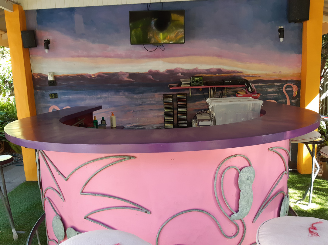 粉红火烈鸟度假酒店主图