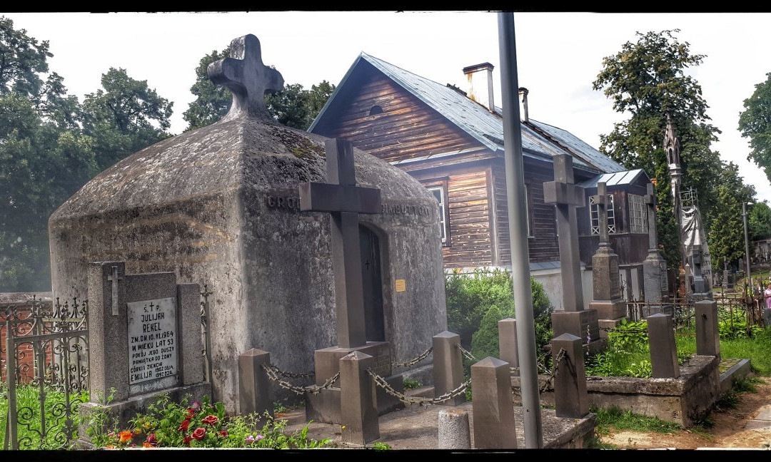 Rasu Cemetery (Rasu kapines)景点图片