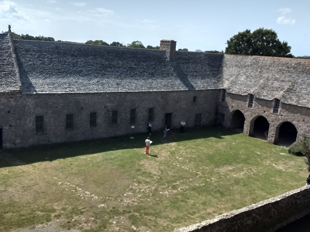 Chateau Fort de Pirou景点图片