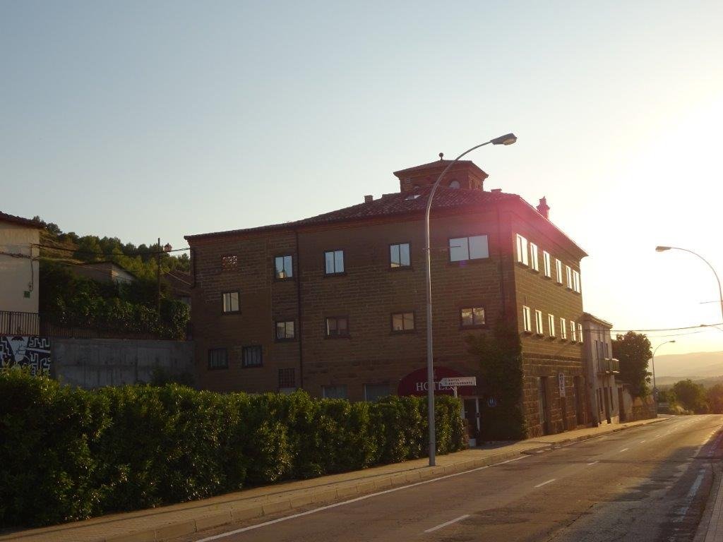 Hotel Villa de Ayerbe-浴室