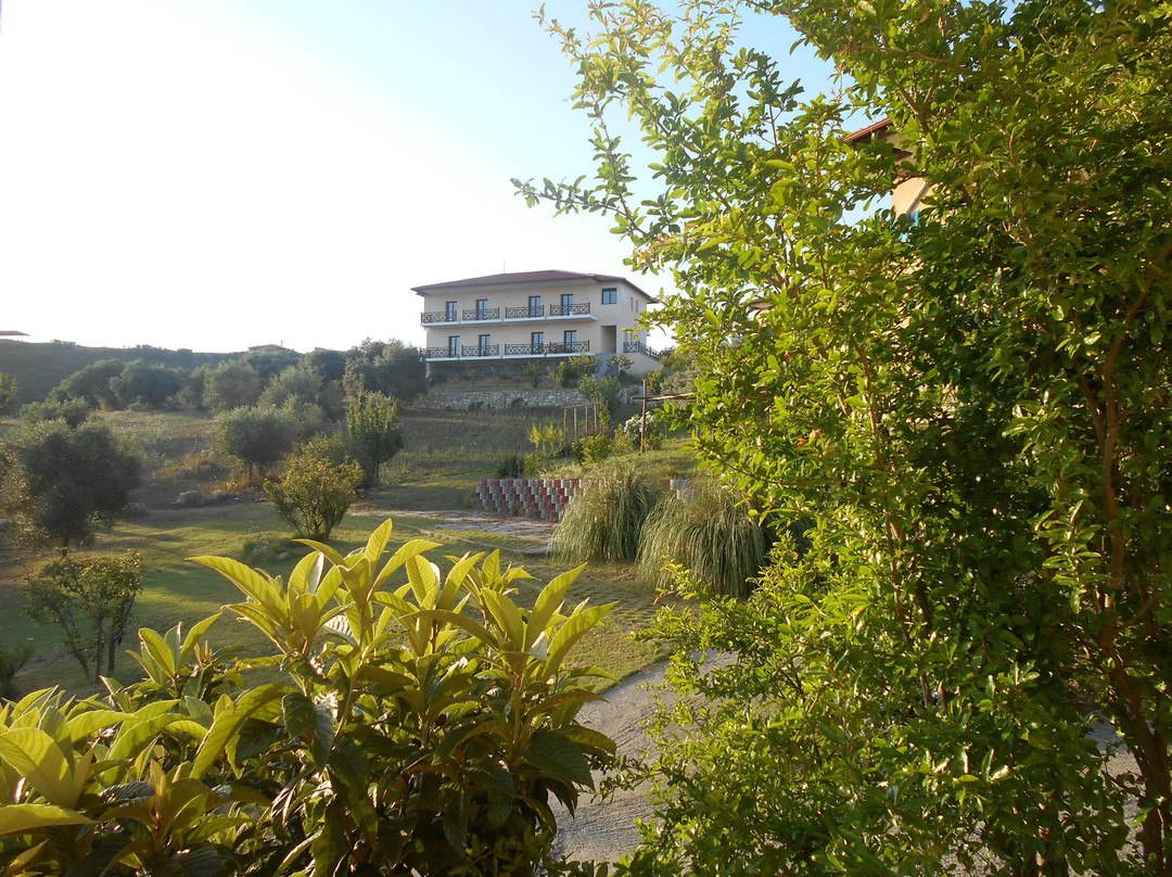 Athorama Hotel主图