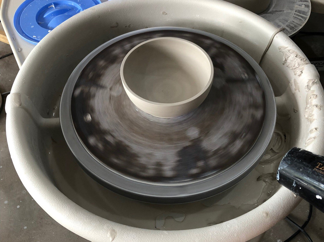 Spin and Gogh Art and Pottery Studio景点图片