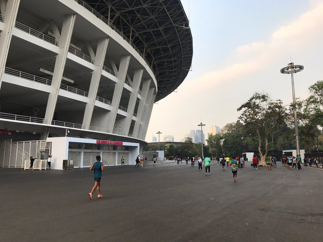格罗拉蓬卡诺体育场景点图片