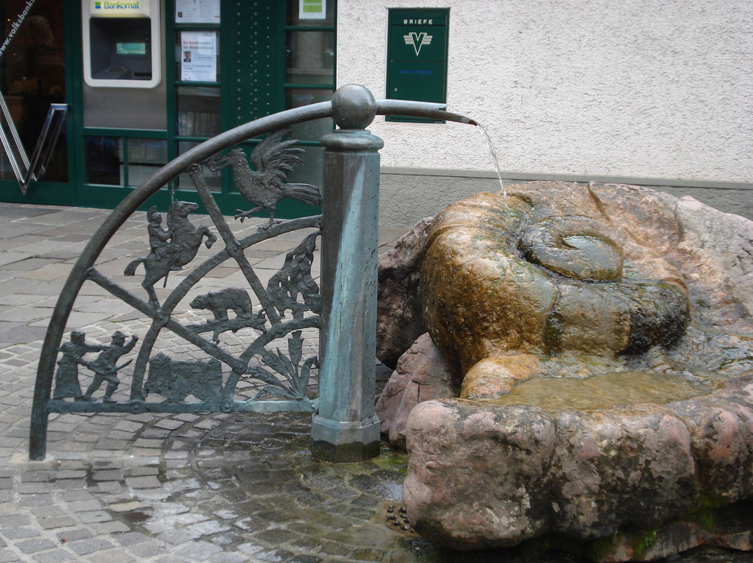 Ammoniten Brunnen景点图片