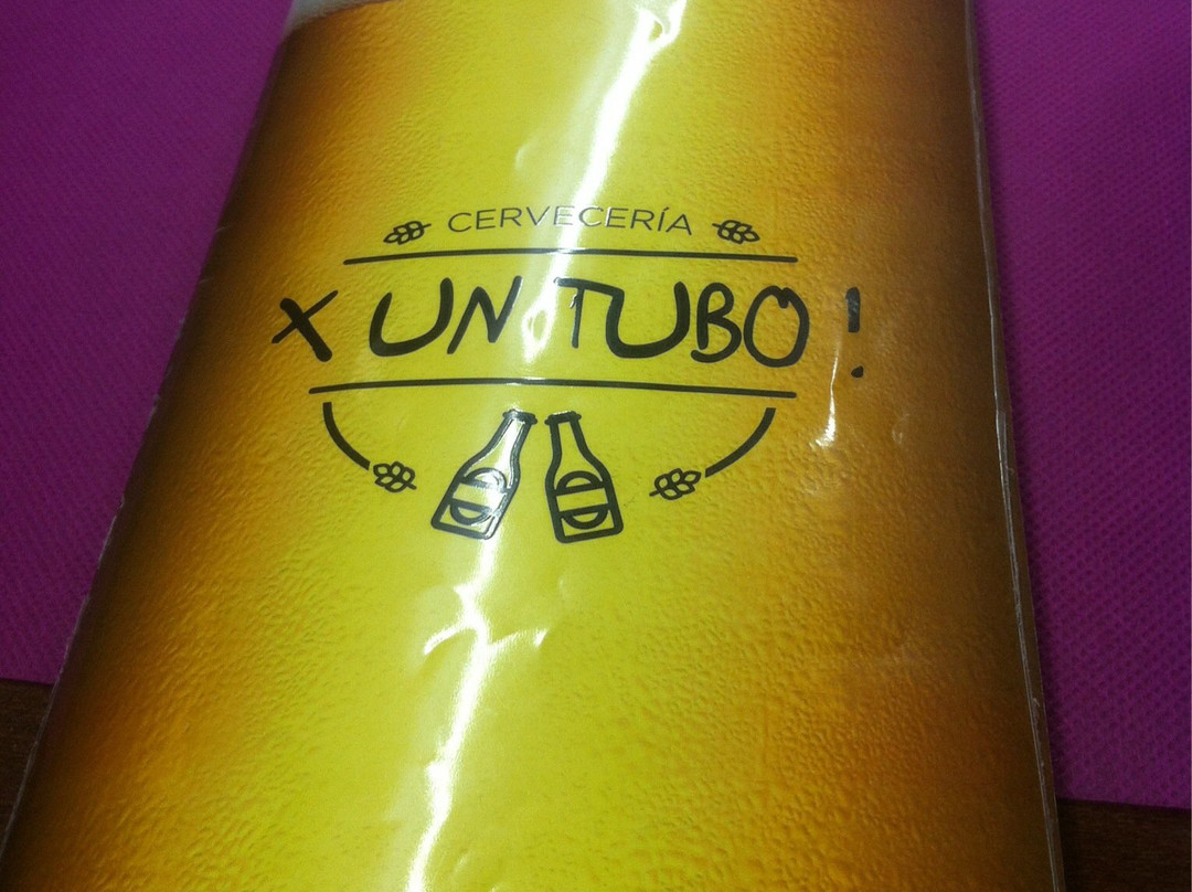 Creveceria X Un Tubo!景点图片