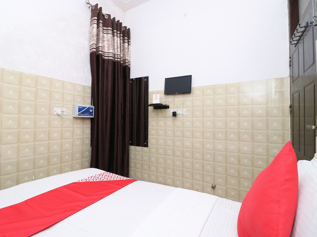 OYO 29711 Hotel Neelkanth