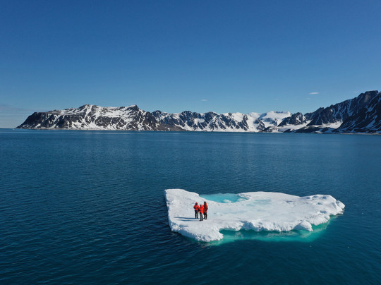 Spitsbergen Guide Service-朗伊尔城必去景点