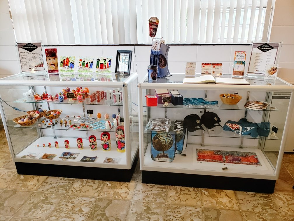 Vegreville Visitor Information Centre-韦格勒维尔必去景点