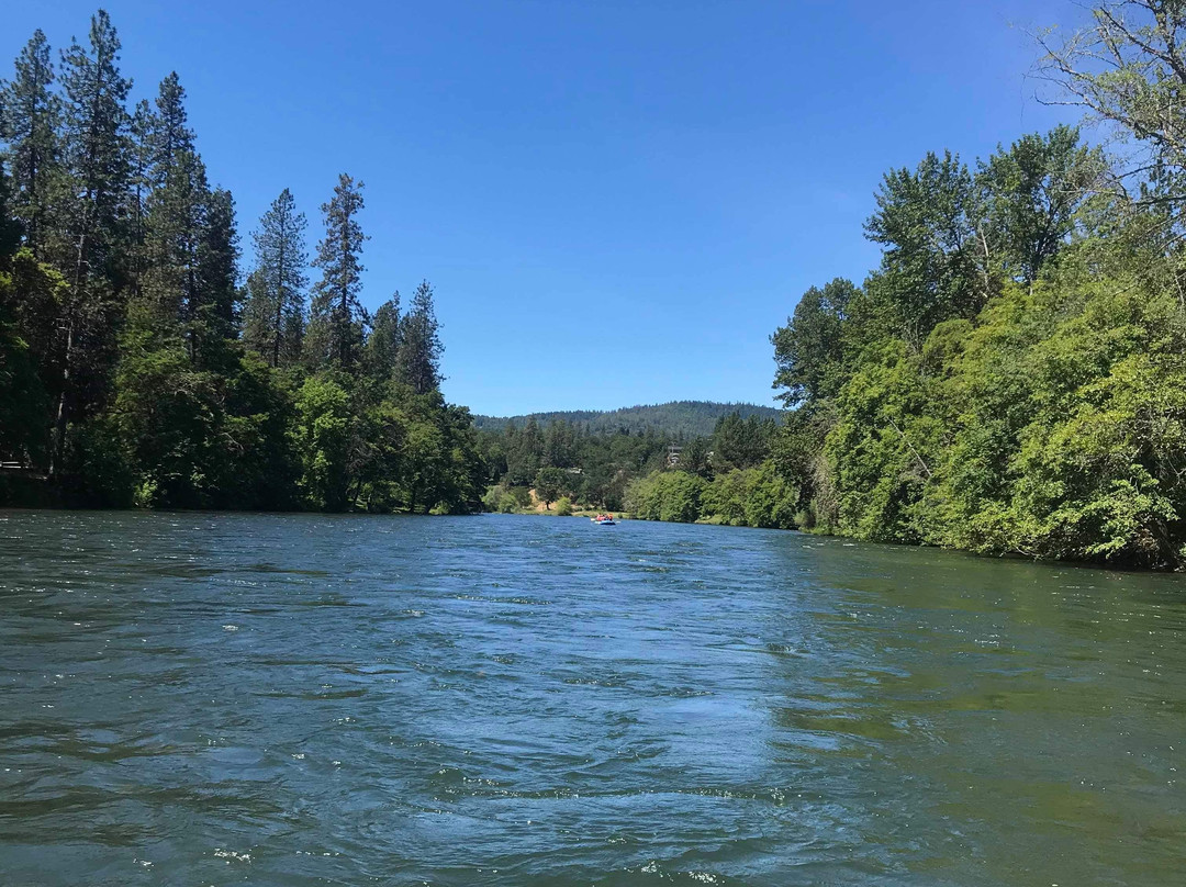 2023年12月Raft the Rogue Raft Rentals景点攻略Raft the Rogue Raft Rentals门票预订