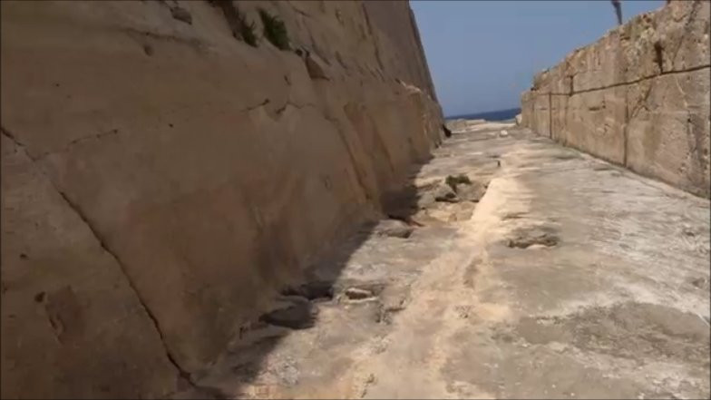 Breakwater Bridge-瓦莱塔必去景点