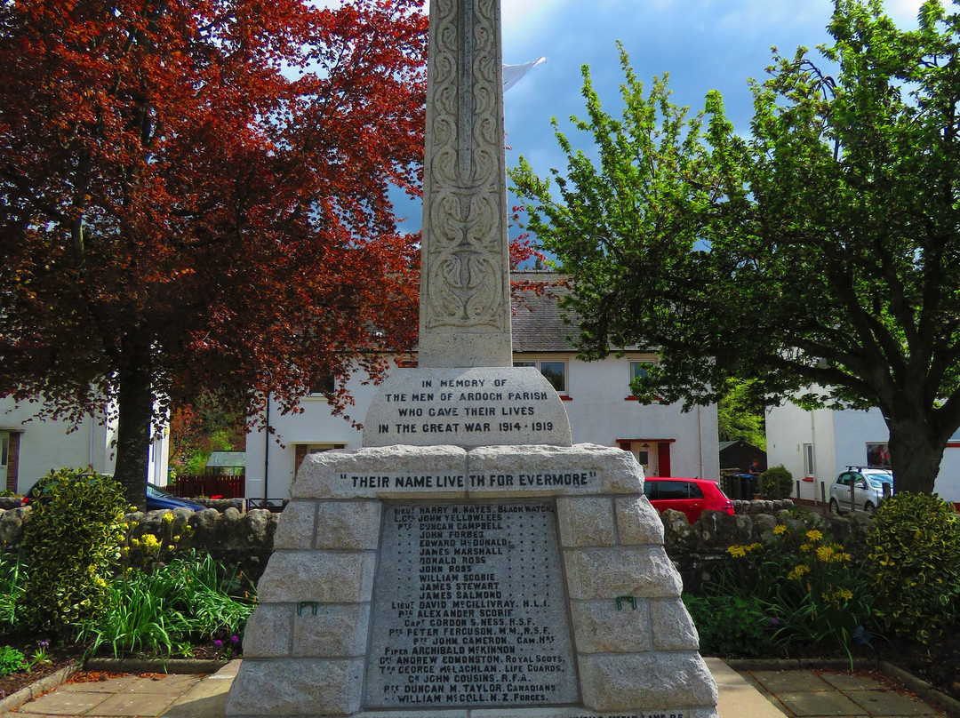 Ardoch Parish War Memorial-Braco必去景点
