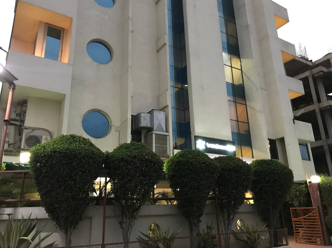 Treebo Trend Jog Centre主图