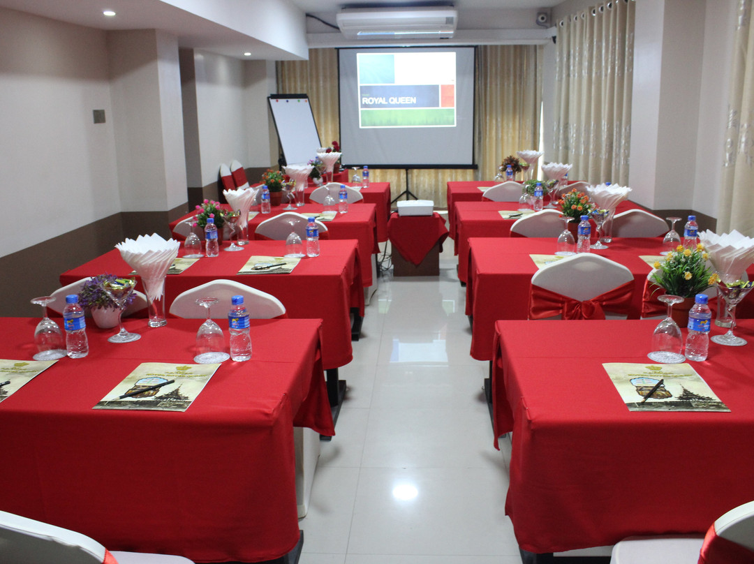 Hotel Royal Queen主图