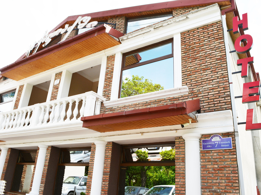 Hotel In The Middle of City主图