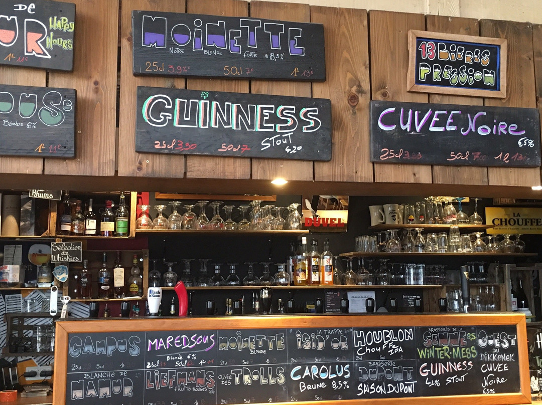 Dikkenek-里昂必去景点