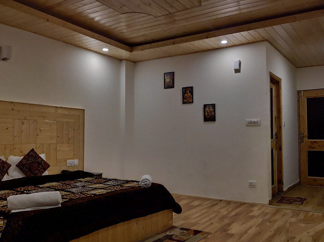 The Explorers Inn主图