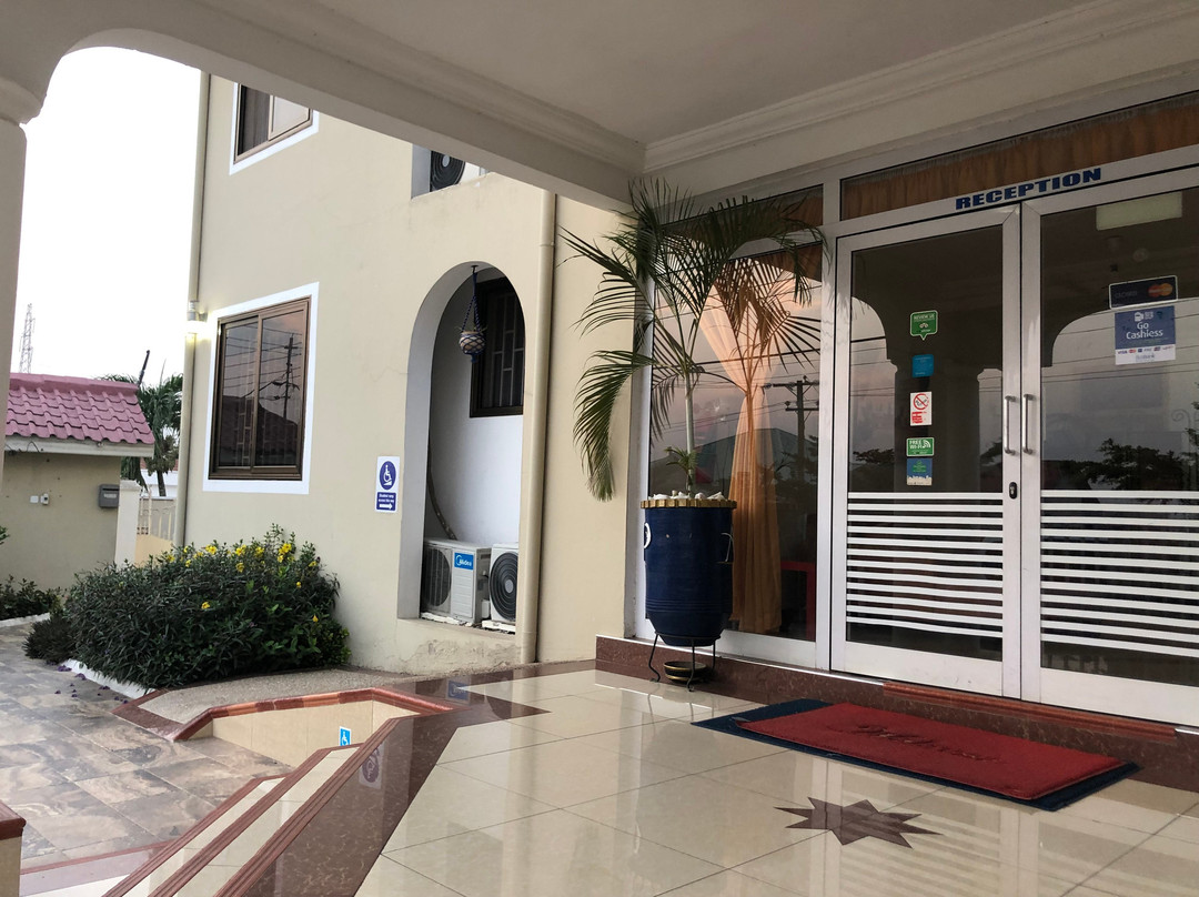 Asantewaa Premier Hotel主图