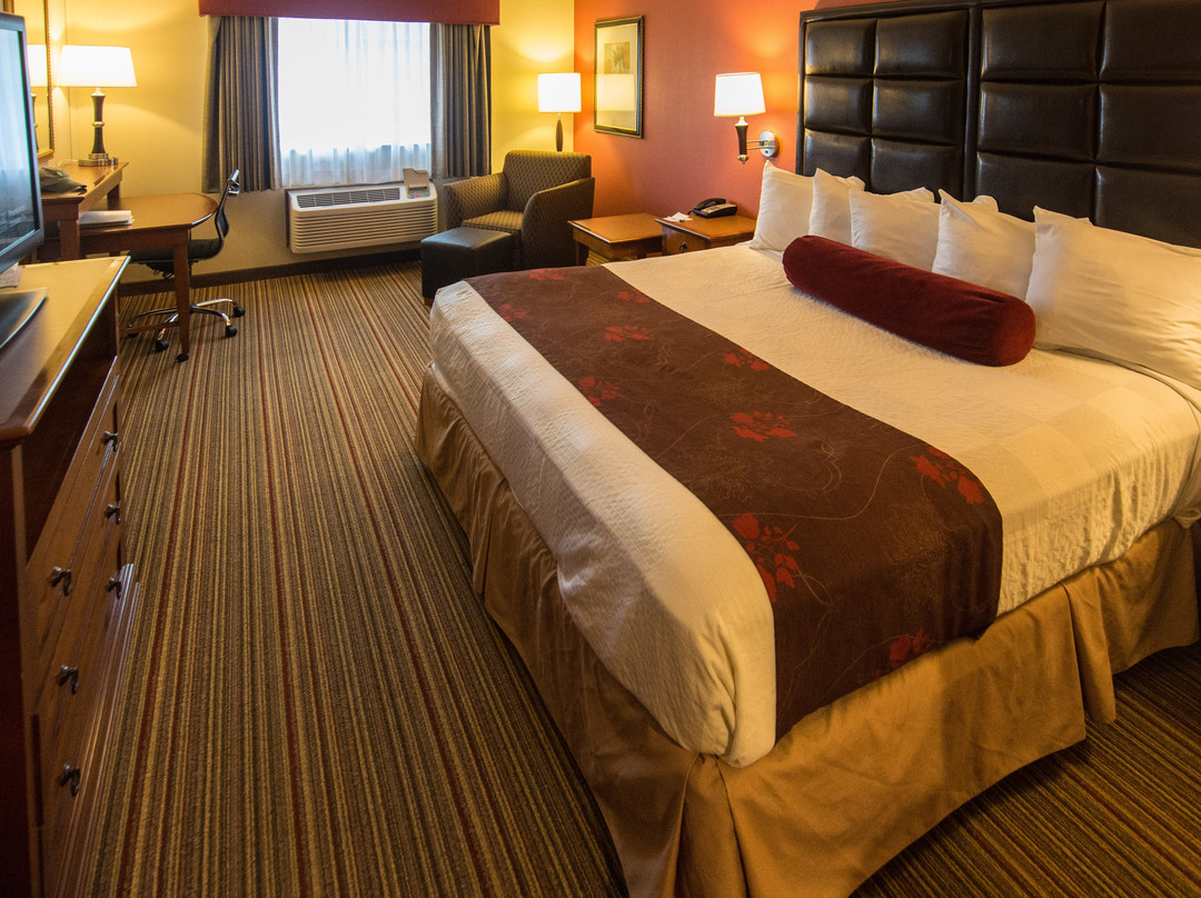 Best Western Plus Rama Inn & Suites主图