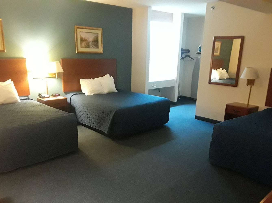 Reston Inn & Suites主图