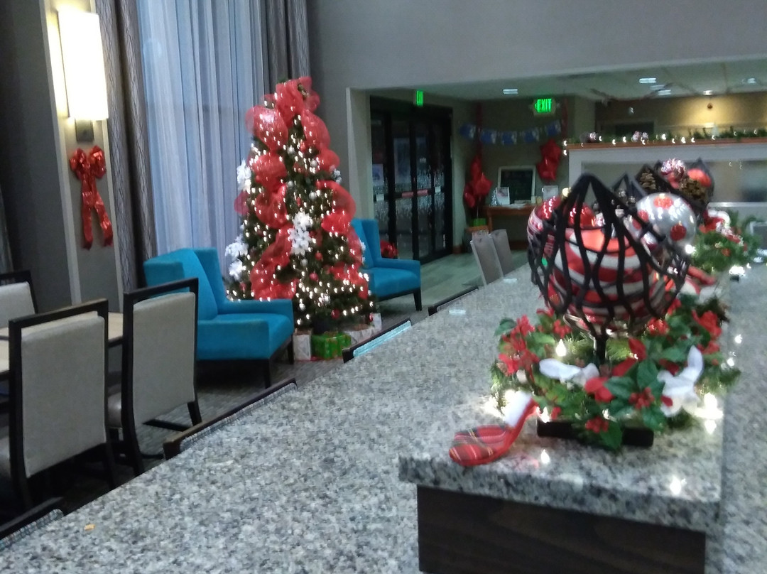 Hampton Inn & Suites Tulare主图